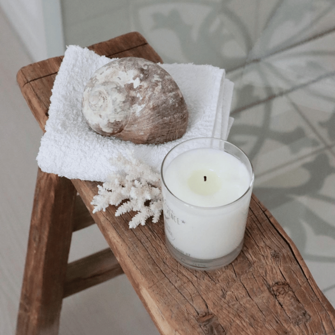 Natürliche Bio Lavandel-Duftkerze - 80 g /180 g